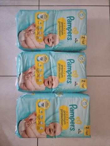 162 Couches taille 2 pampers