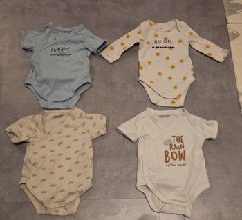 Lot de 4 bodies vertbaudet 3mois