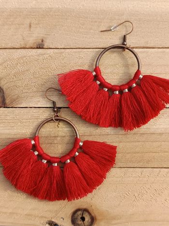 Boucles d'oreilles pompons rouge