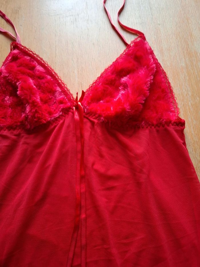Haut lingerie rouge - photo numéro 2