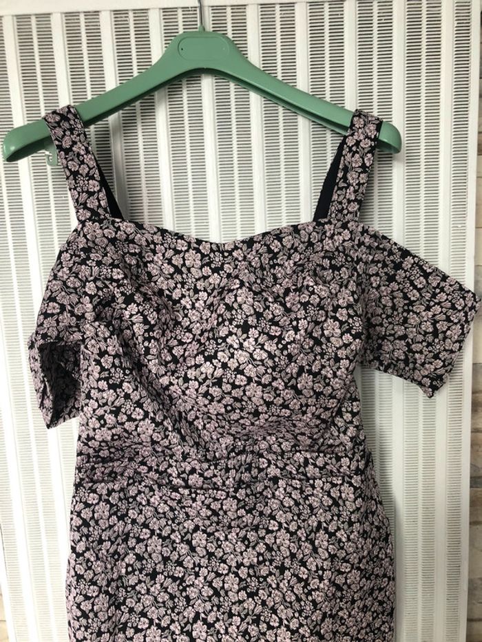 Robe dessus des genoux - photo numéro 3