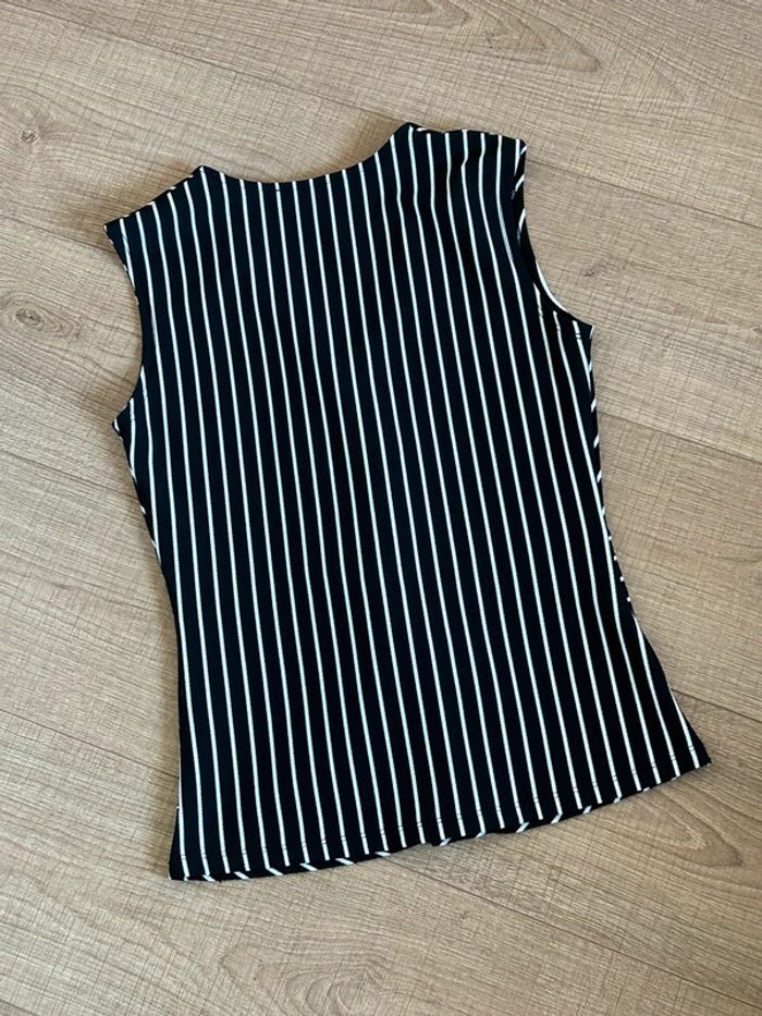 Haut rayé noir et blanc sans manches Morgan taille XS jamais porté - photo numéro 12