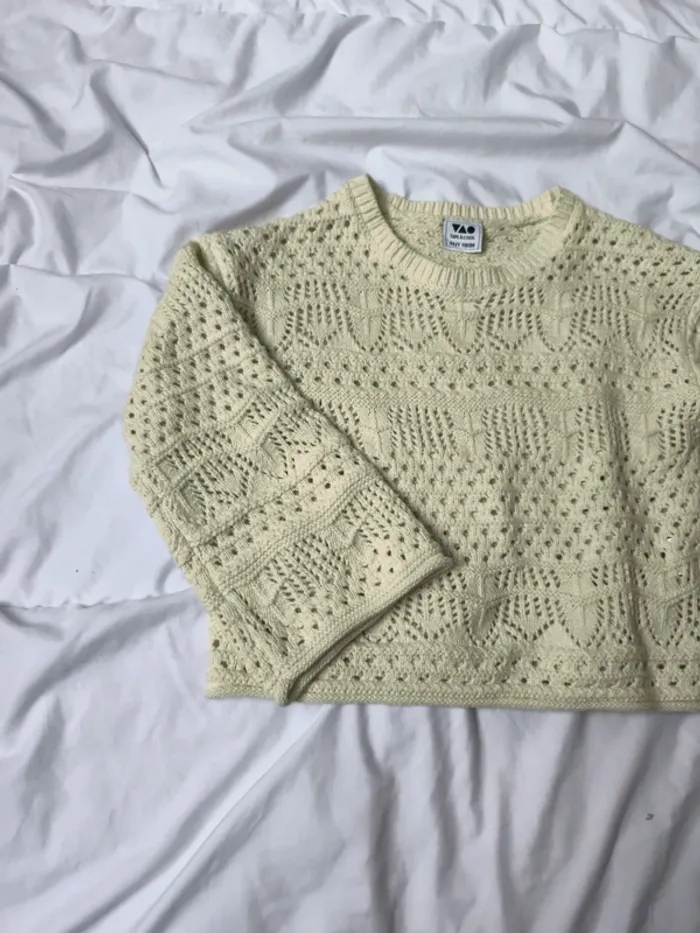 Pull ajouré 6ans - photo numéro 3