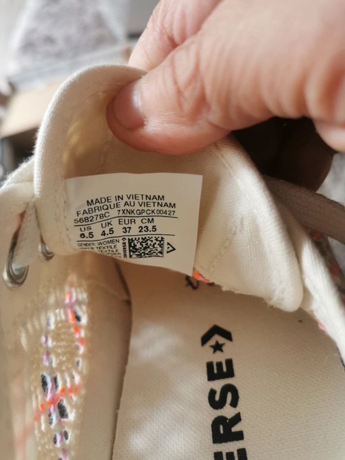 Converse - photo numéro 3
