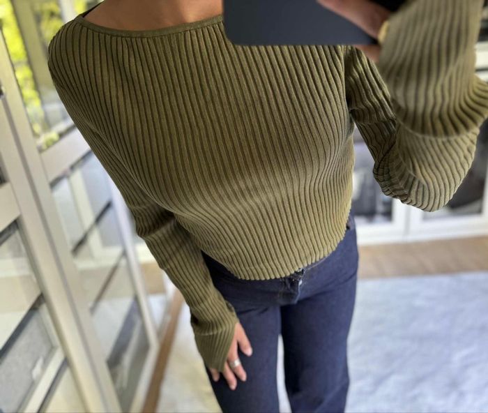 Pull H&M côtelé kaki manches longues col bateau - photo numéro 3