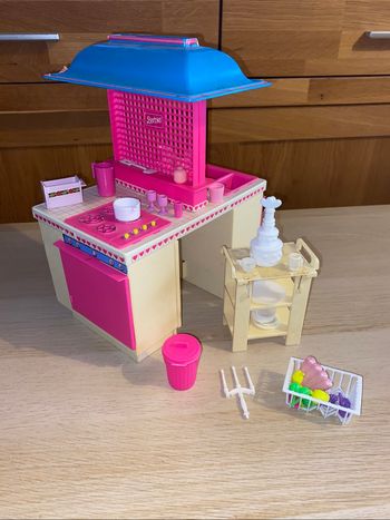 Barbie Mattel poupee 1984 kitchen cuisine cuisinière dream rêve ensueno cucina