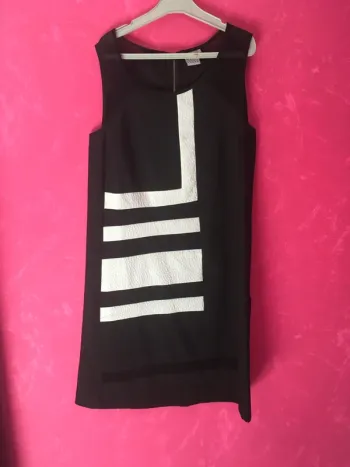 Robe noire et blanche miss captain trend en 38