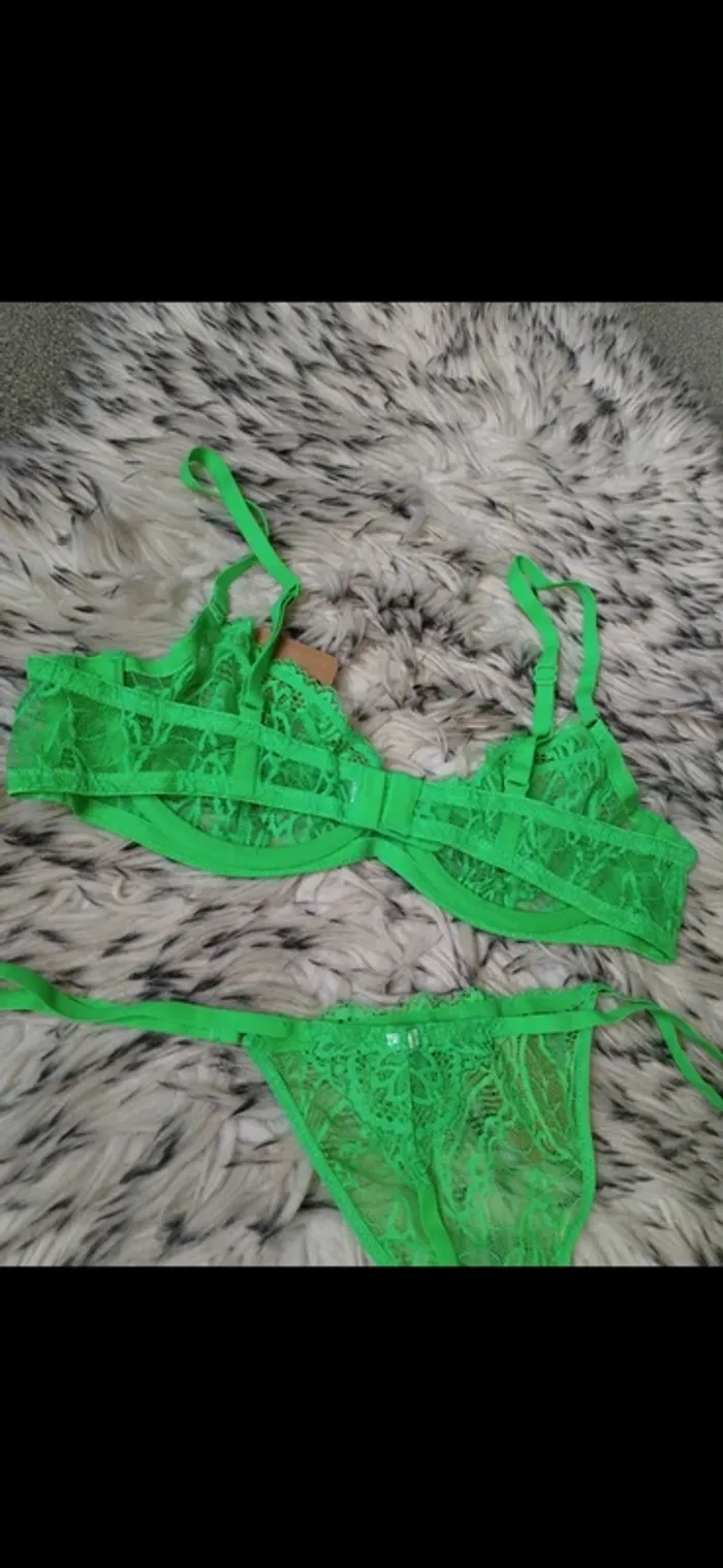 Ensemble vert - photo numéro 2
