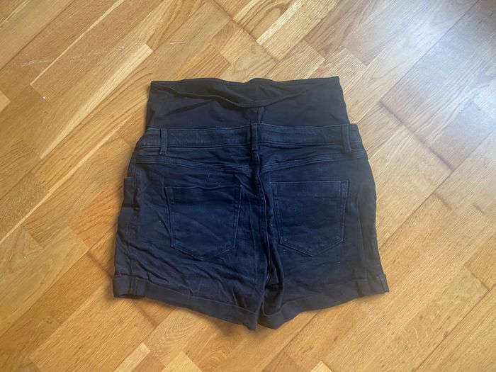 Short grossesse - photo numéro 2