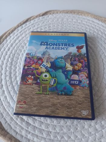 DVD monstres academy