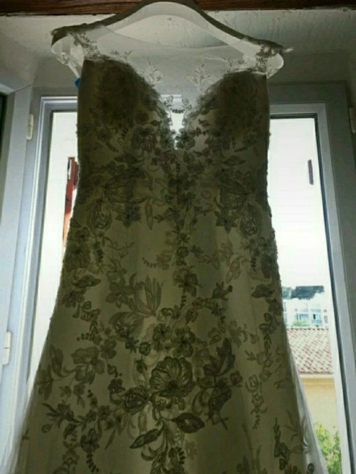 Robe de mariée juste parfaite 🤩 + chaussures offertes - photo numéro 6