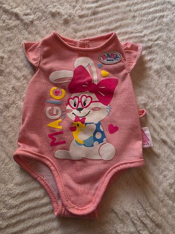 Bodie baby born 43 cm