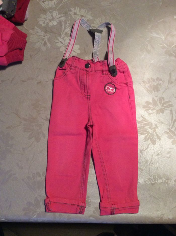 Pantalon et bretelles 18 mois