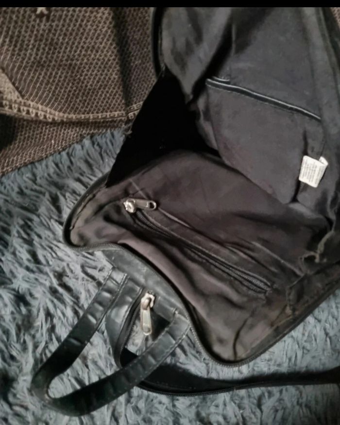 Sac à dos noir cuir - photo numéro 4