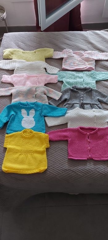 Lot de gilets fait main taille 3 mois/6 mois