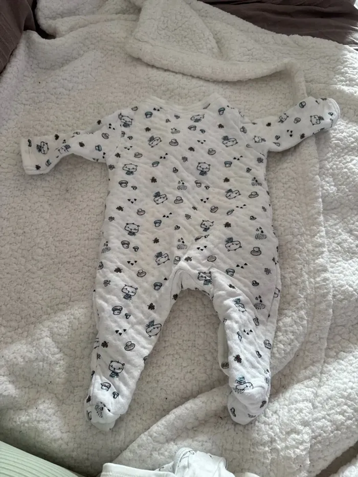 Lot de deux pyjamas Kiabi 0 mois Pat et Ripaton 0 mois - photo numéro 10