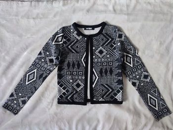 Veste à motif asteque taille 34 marque missguided