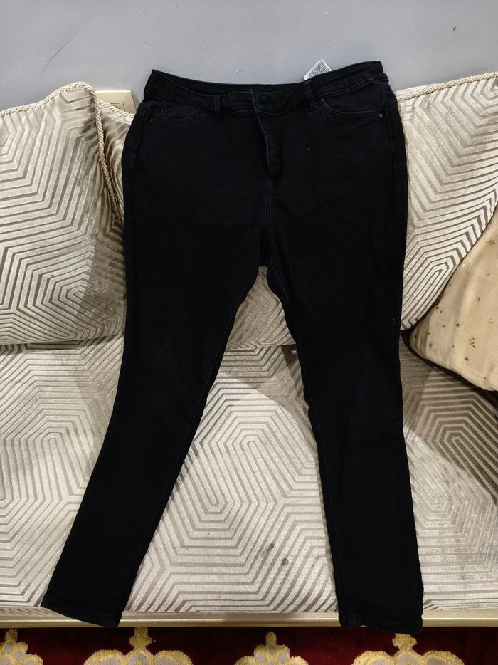 Je vends pantalon pour femme