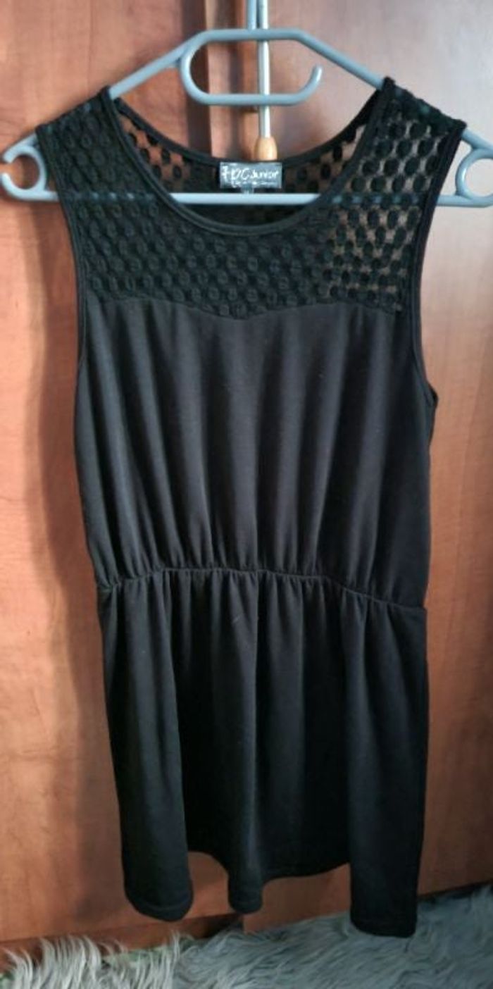Robe noir avec dentelle 14ans