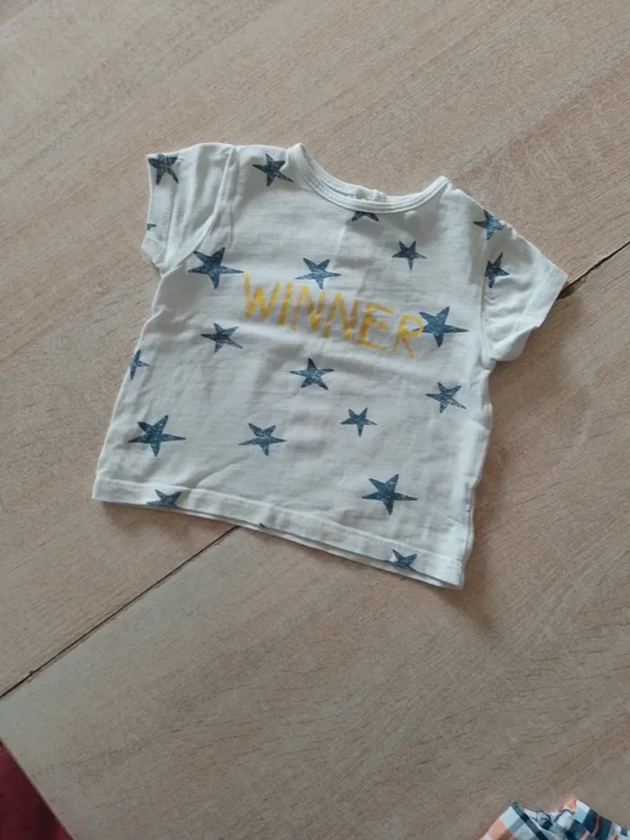 Tee shirt