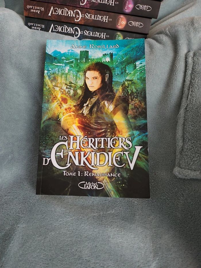 Livre broché les héritiers d'enkidiev tome 1