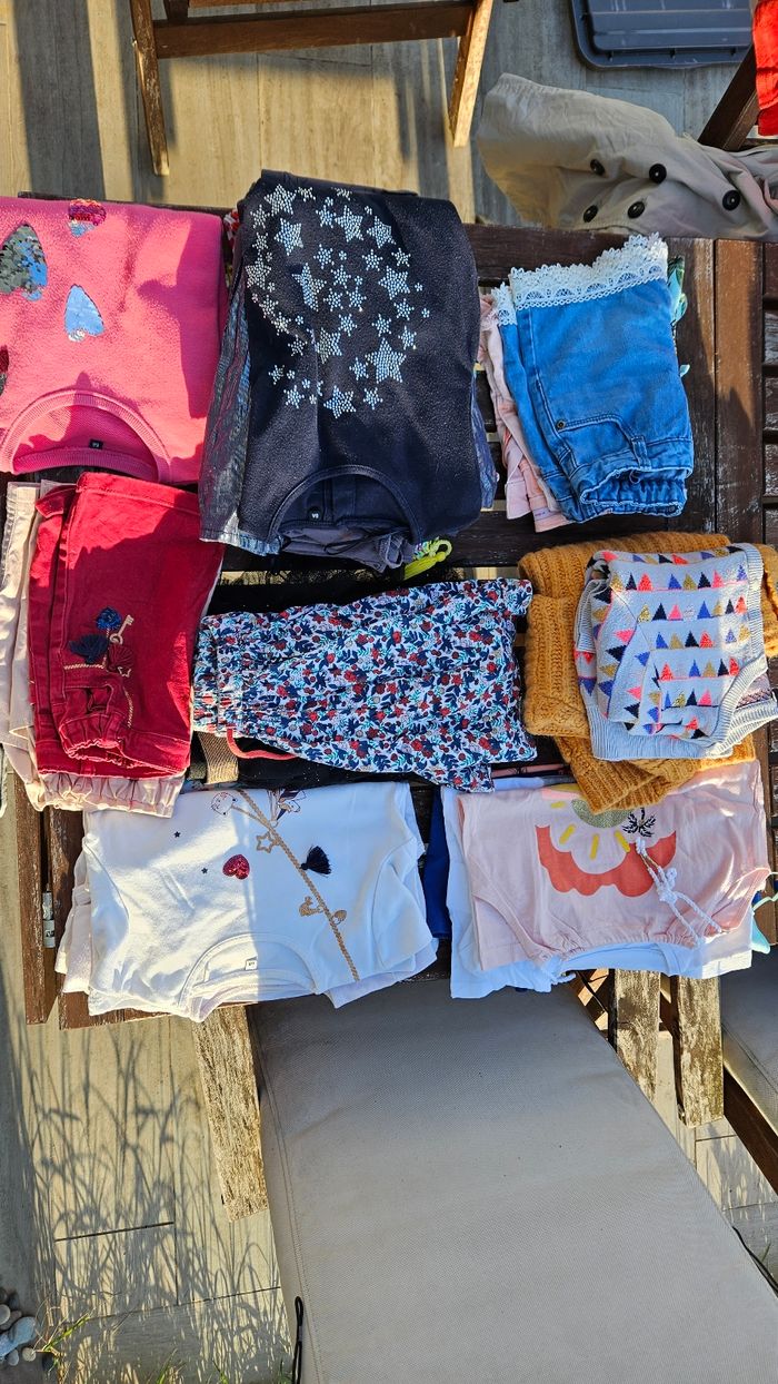 Lot divers vêtements fille 5 ans