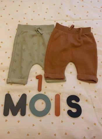 Pantalons 1 mois