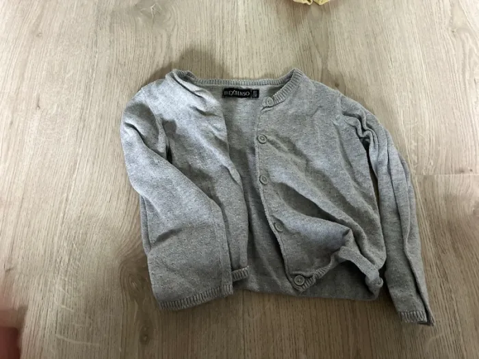 Lot de vêtements en taille 12 mois - photo numéro 12