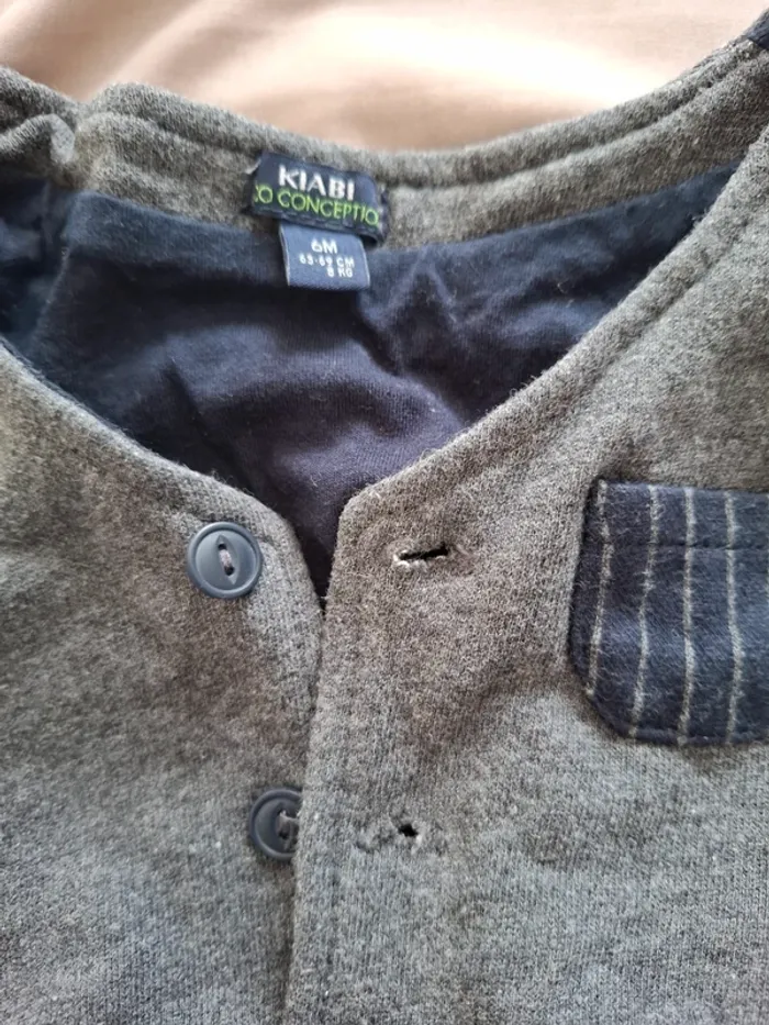 Ensemble costume bébé 6 mois - photo numéro 2