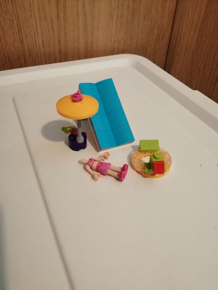 Lot 3 Lego friends Piscine+Tobogan+Ariel - photo numéro 3