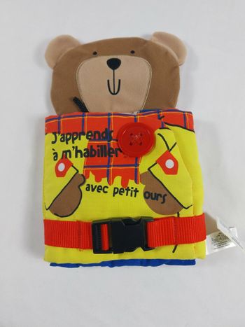 J'apprends a m'habiller avec petit ours