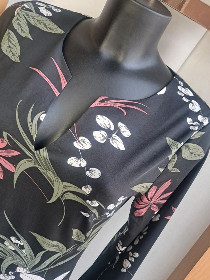 K Design robe T.36/38 neuve - photo numéro 4