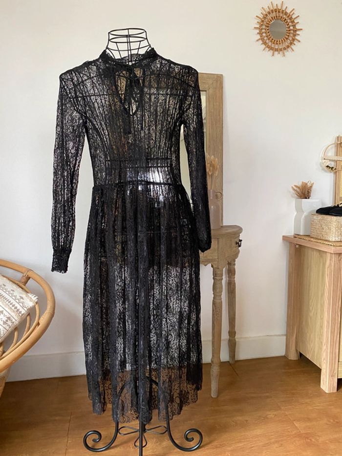 Robe transparente en dentelle noir longue - photo numéro 10