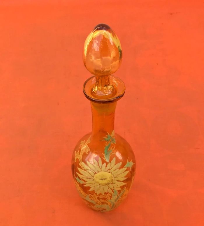 Années 1900'  Carafe à liqueur Verre ambre soufflé et émaillé  Décor tournesol - photo numéro 2