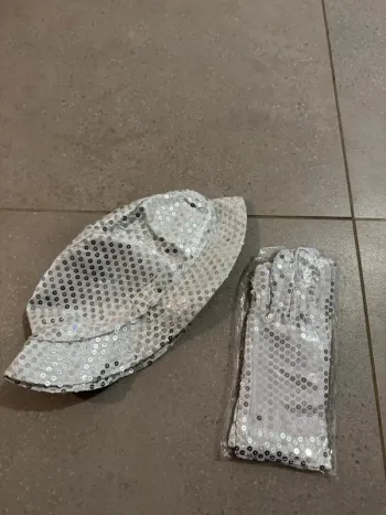 Chapeau + gants à sequins argenté, neuf 58cm et gants taille unique