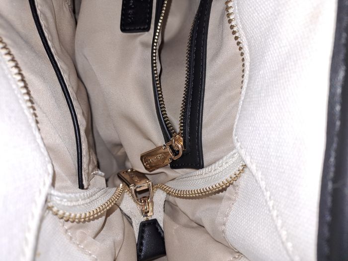 Sac Valentino Garavani - Cabas en toile blanche et cuir noir - photo numéro 5