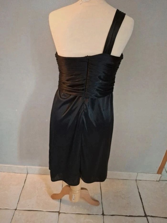 Robe épaule dénudé 🤩 - photo numéro 10