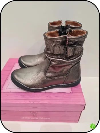 Chaussures Norvik taille 29
