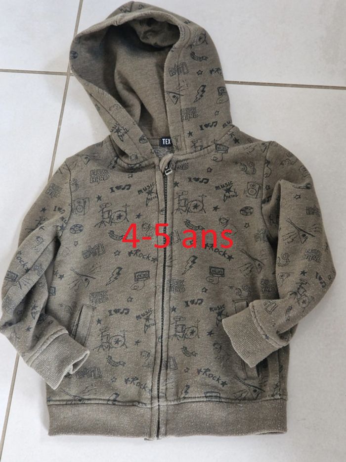 1 veste a capuche vert kaki avec motifs marque tex 4-5 ans