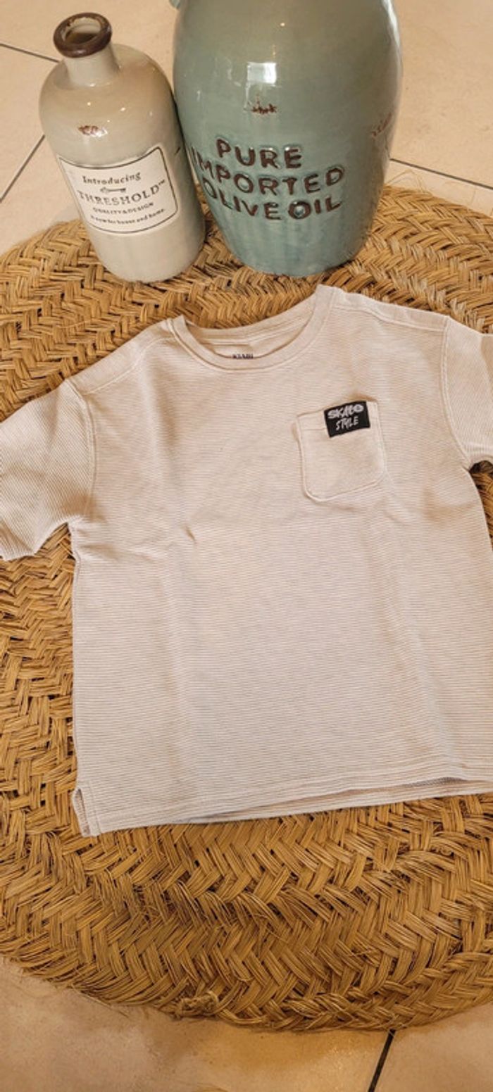 Joli T-shirt garçon Taille 8 ans - photo numéro 2