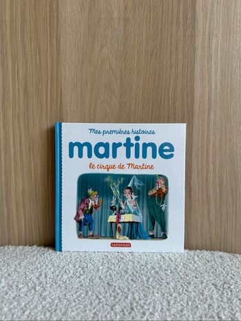 Livre le cirque de Martine