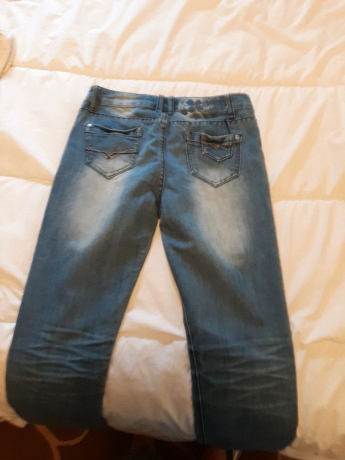 Jean délavé - photo numéro 2