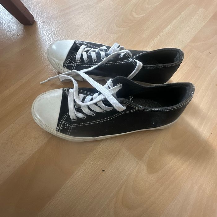 converses - photo numéro 2