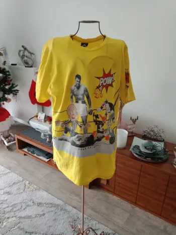 Tee-shirt à motifs b