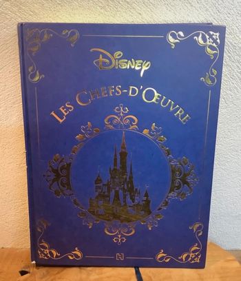 Livre de contes Disney