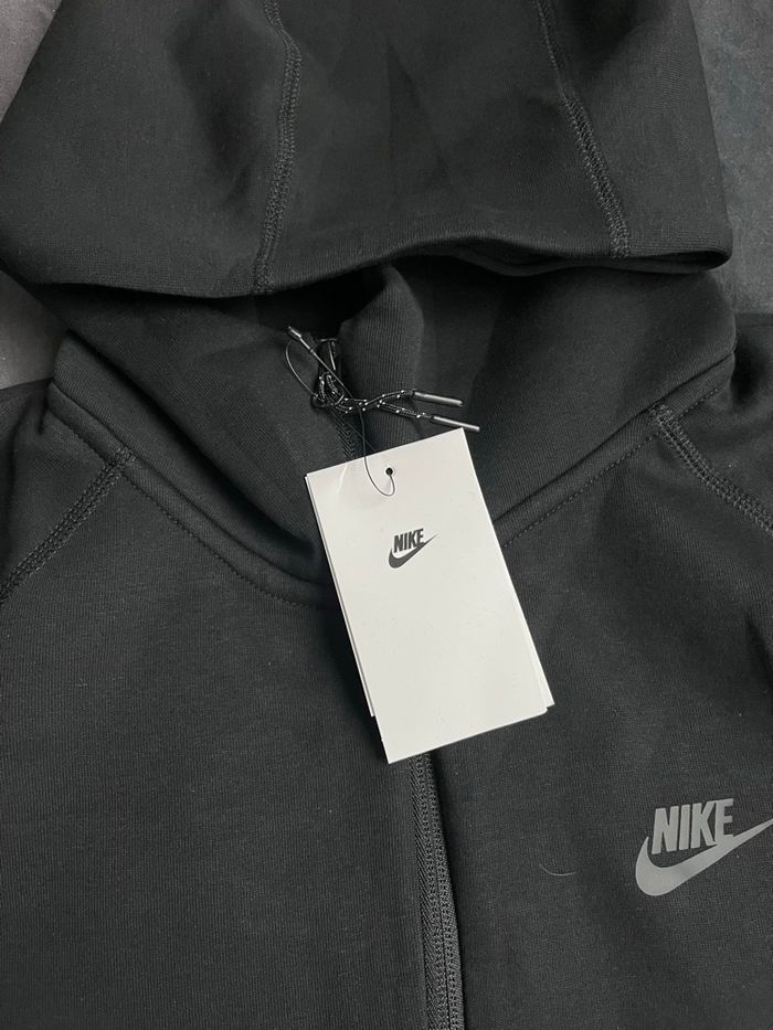 Ensemble Nike Tech Noir - photo numéro 3