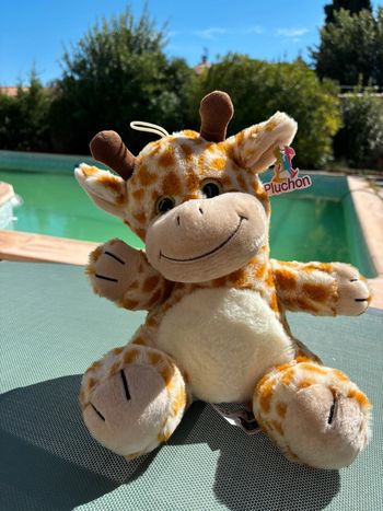 Peluche girafe yeux pailleté