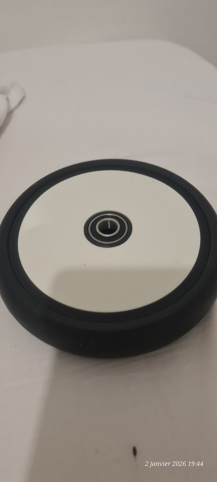 1 roue avant babyzen yoyo - photo numéro 2