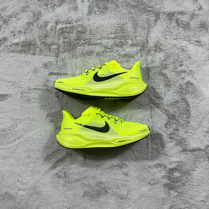 Nike Air Zoom Pegasus 41 « Volt Black-Barely » pointure 38.5 - photo numéro 11