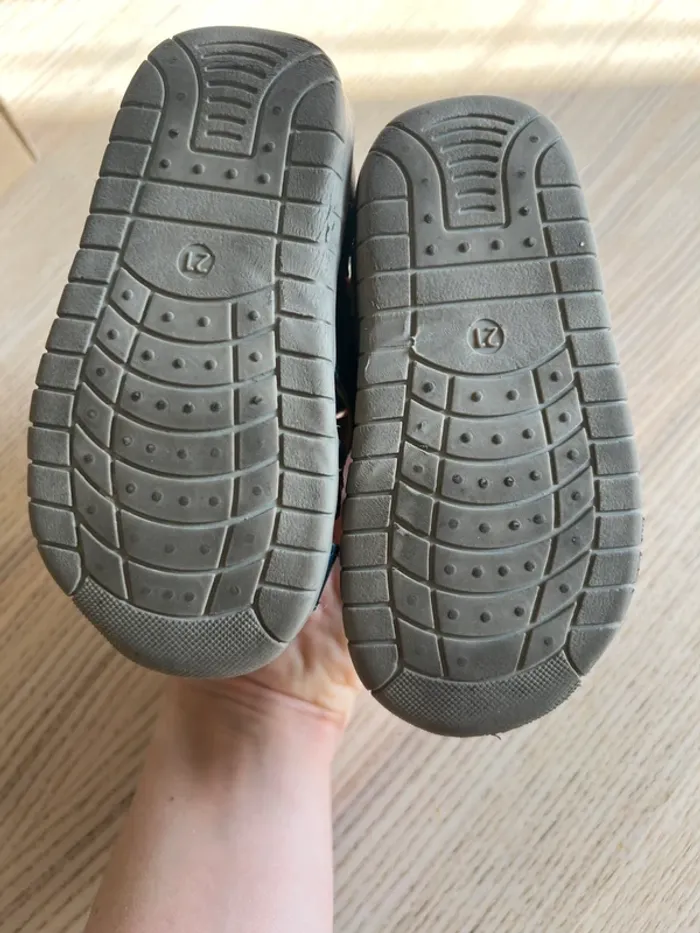 Sandales bleu marine taille 21 - photo numéro 2